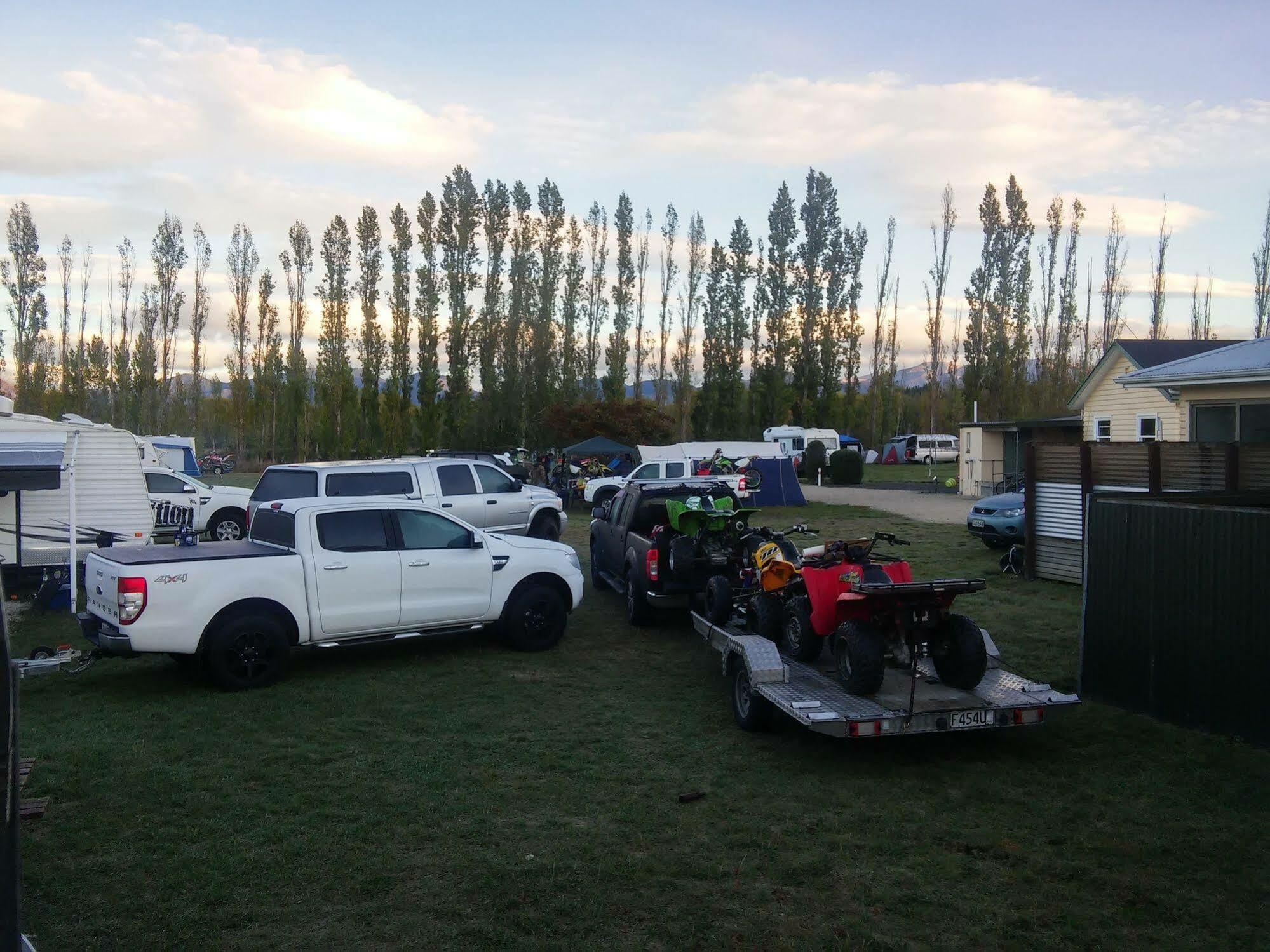 Waiau Motor Camp & Cabins Luaran gambar